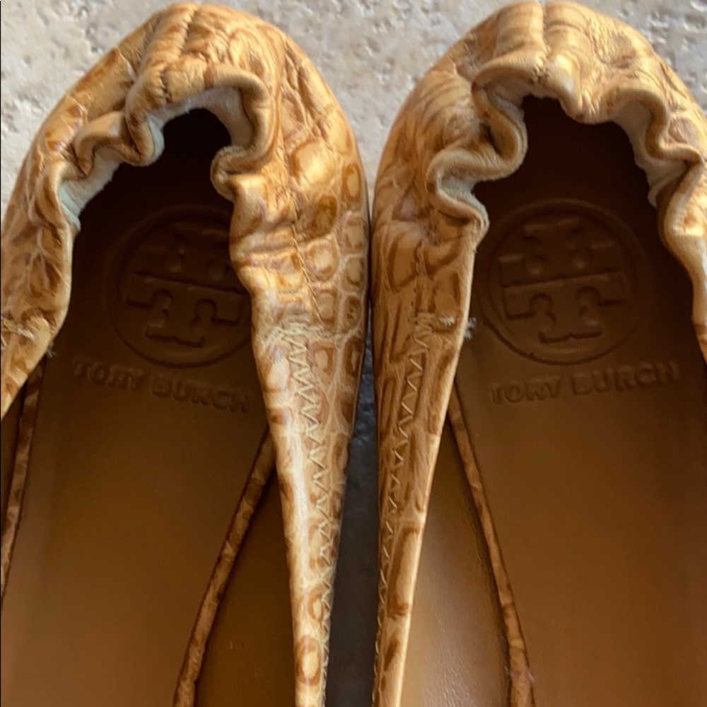 Authentic Tory Burch flats - Picture 4 of 13